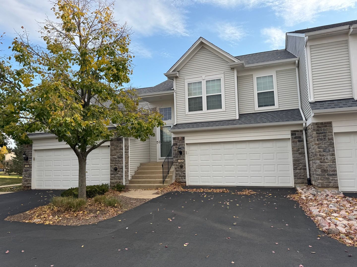 1434 Crimson Lane #1434 — Yorkville, IL 60560