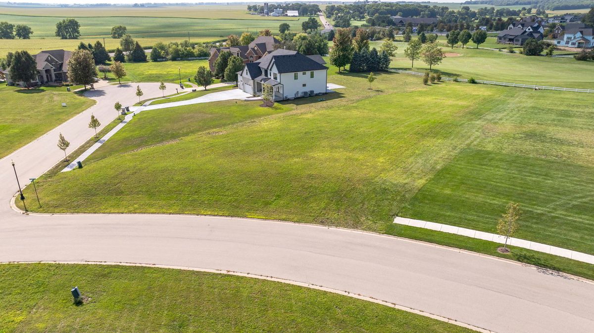 7751 Bentgrass Circle, Yorkville, IL 60560