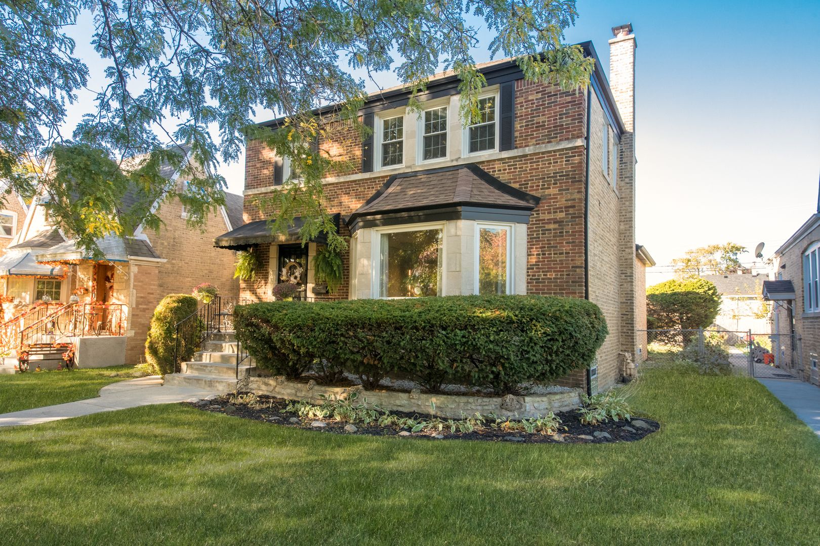 3312 N New England Avenue — Chicago, IL 60634
