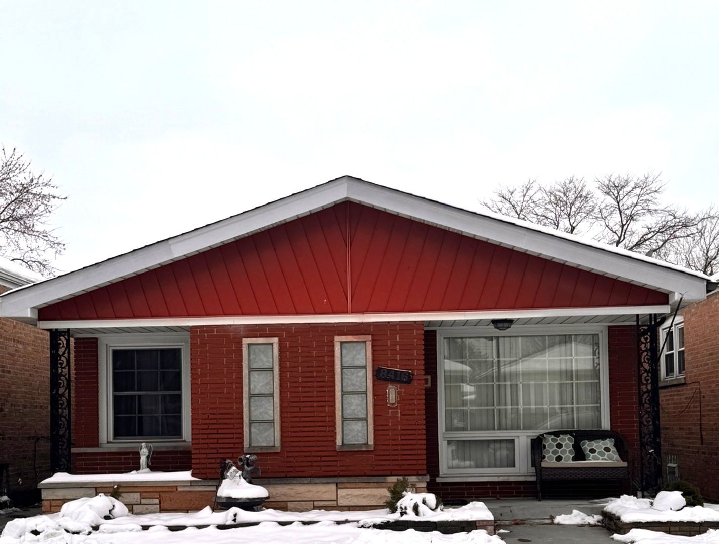 8416 S Kenneth Avenue — Chicago, IL 60652