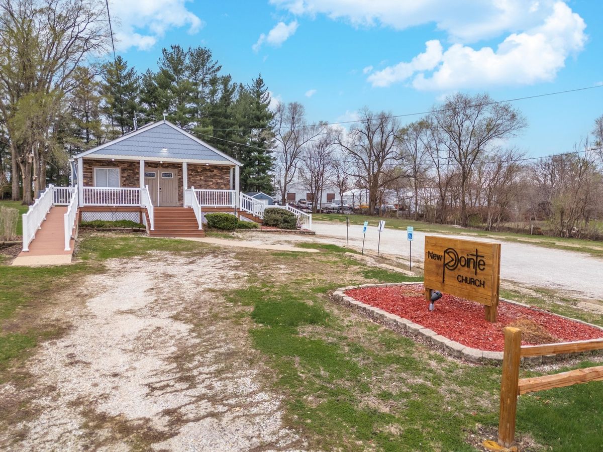 13895 1st Street, Pekin, IL 61554