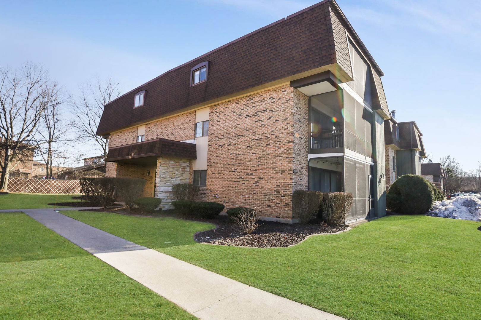 11133 East Road #E — Palos Hills, IL 60465