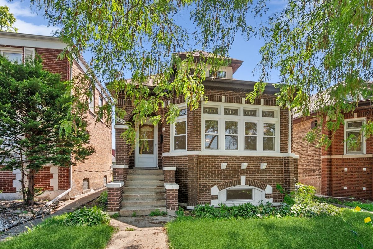 8325 Perry Avenue, Chicago, IL 60620