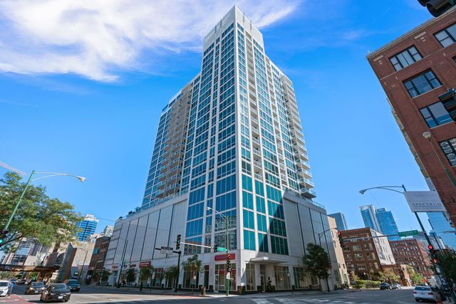 757 Orleans Street, Chicago, IL 60654