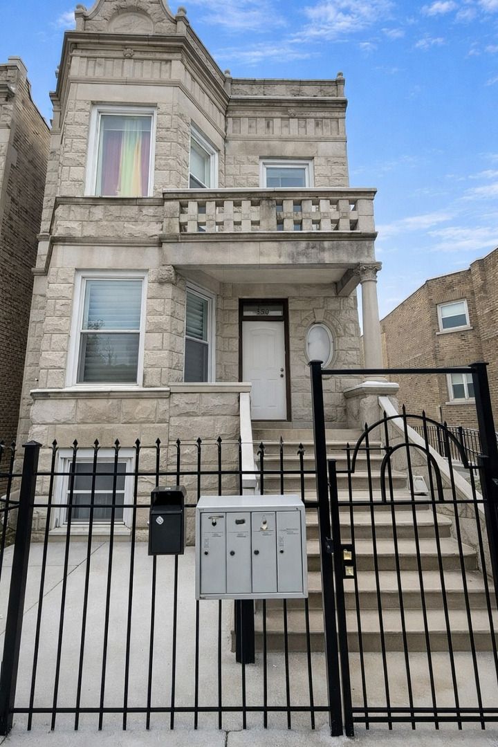 1330 S Lawndale Avenue — Chicago, IL 60623