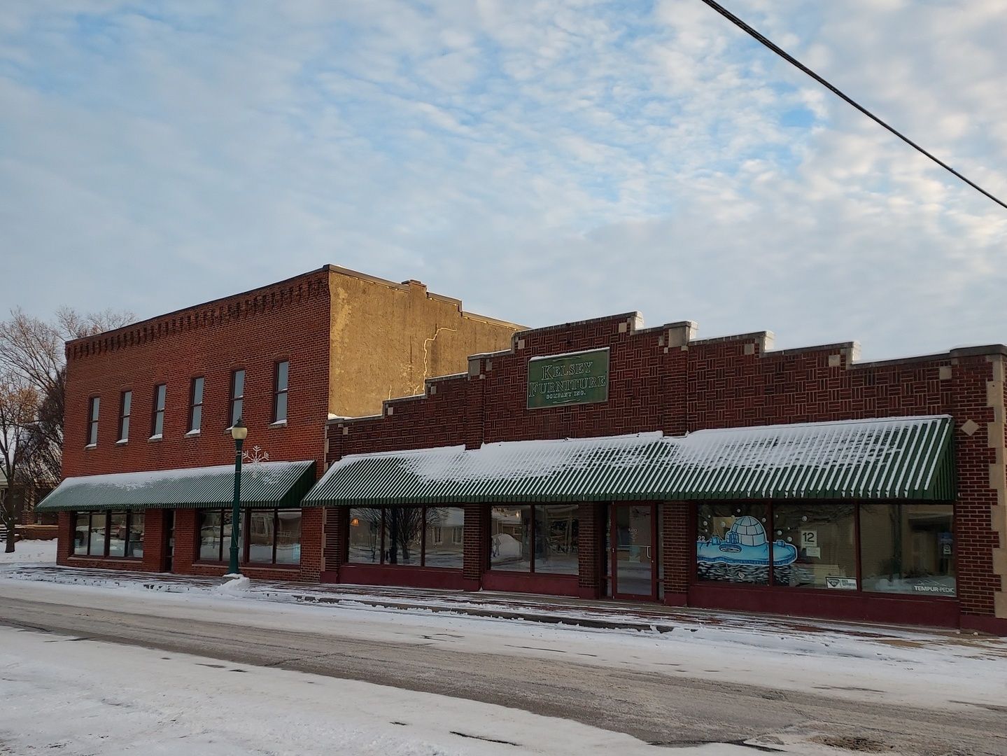211 & 215 N Main Street — Tuscola, IL 61953