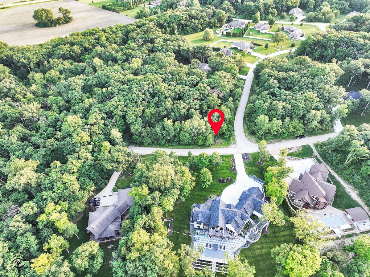 2008 Indian Trail, Kankakee, IL 60901