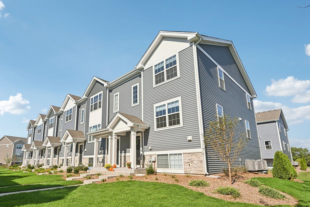 1399 Oakfield Lane — Pingree Grove, IL 60140