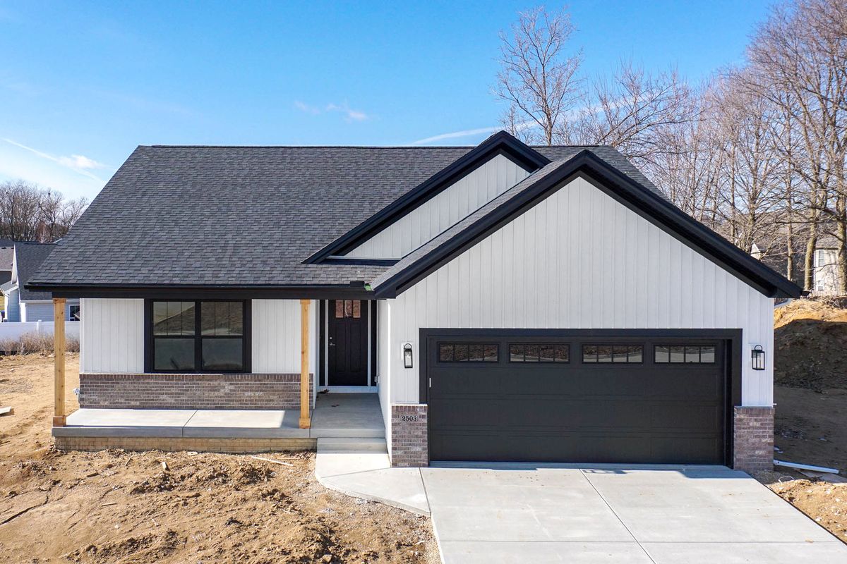 2503 Treeline Drive, Bloomington, IL 61704