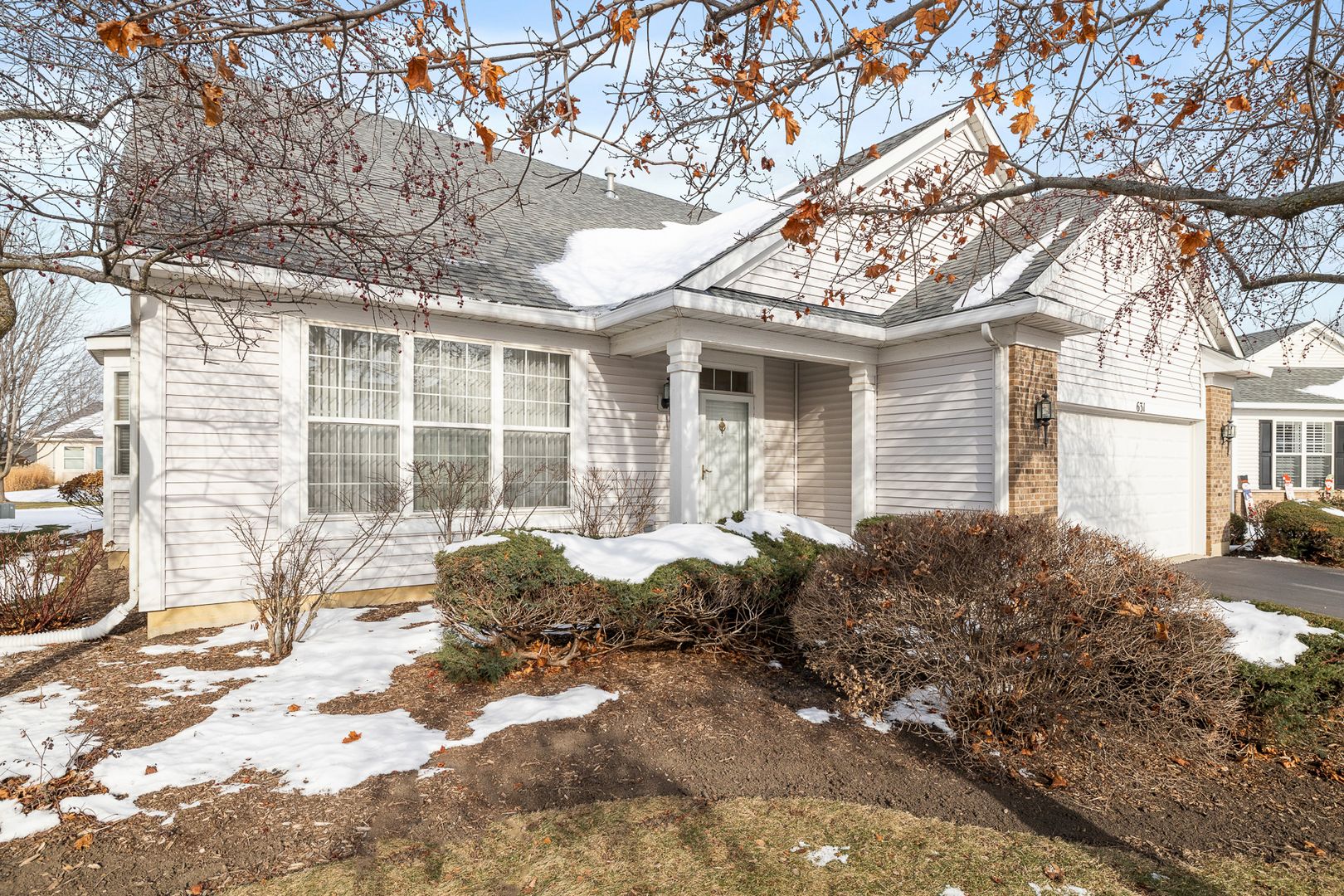 631 Saugatuk Circle — Romeoville, IL 60446