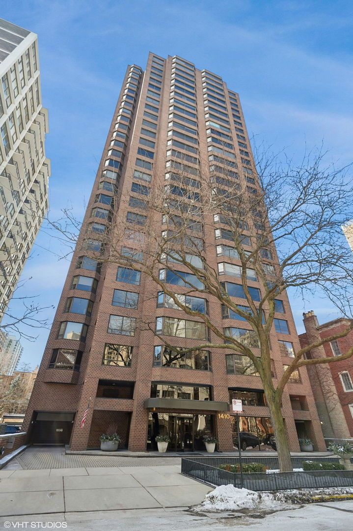 1410 N State Parkway #18B — Chicago, IL 60610