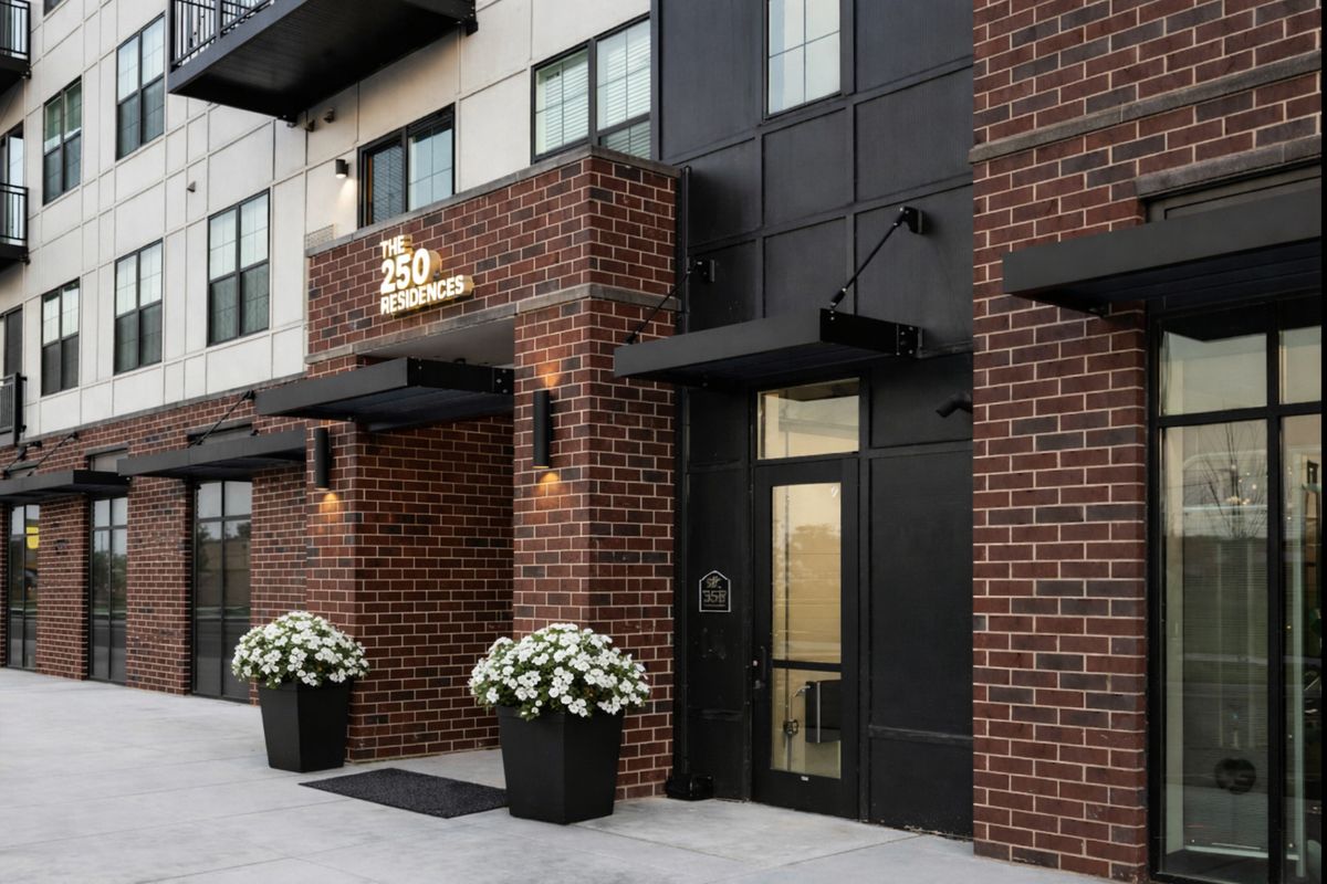 250 McHenry Road, Buffalo Grove, IL 60089