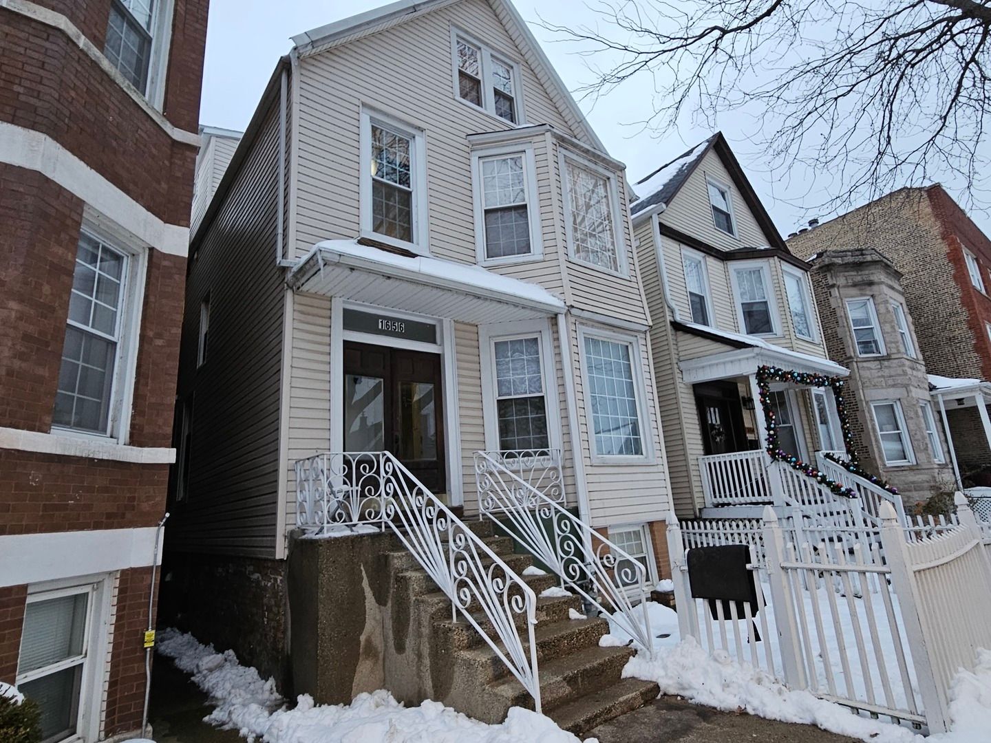 1656 W Hollywood Avenue — Chicago, IL 60660
