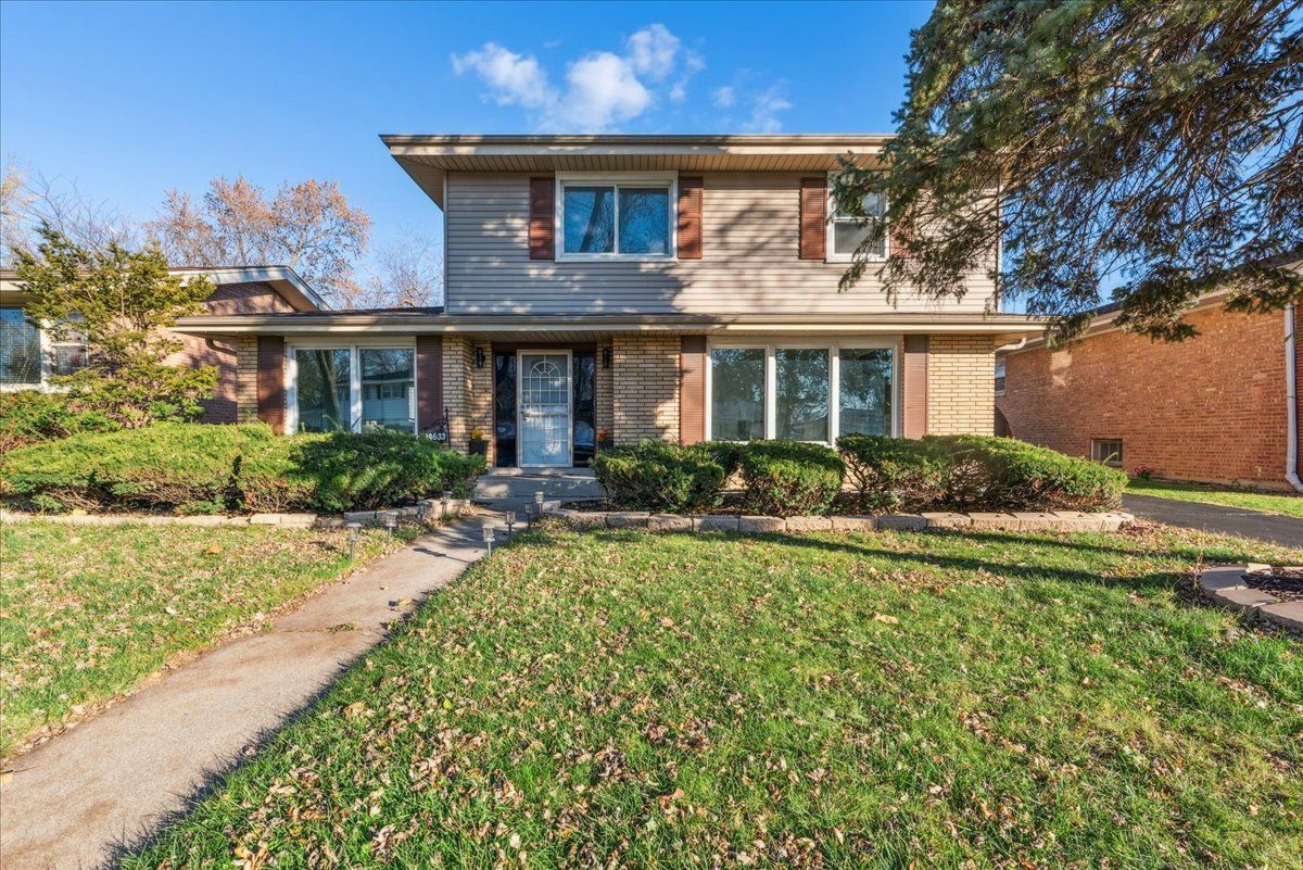 14633 Parkside Drive, Dolton, IL 60419