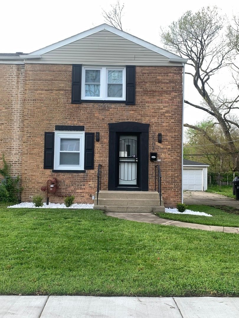2504 E 96th Street — Chicago, IL 60617