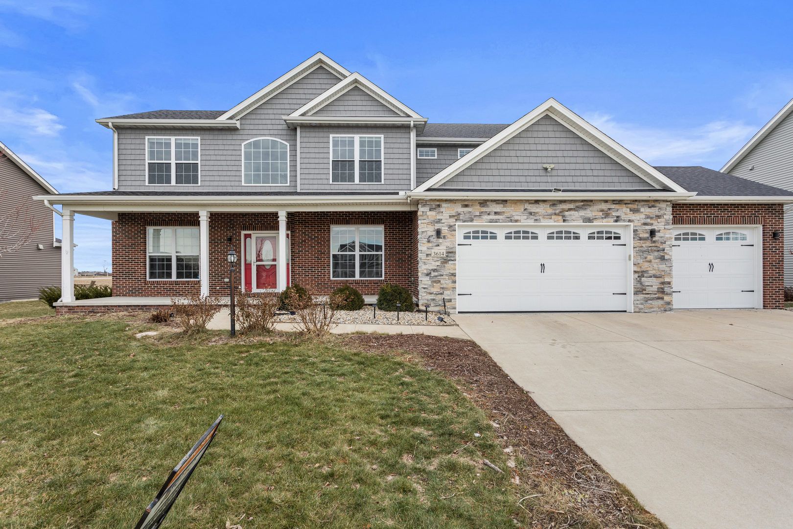 3614 Freedom Boulevard — Champaign, IL 61822