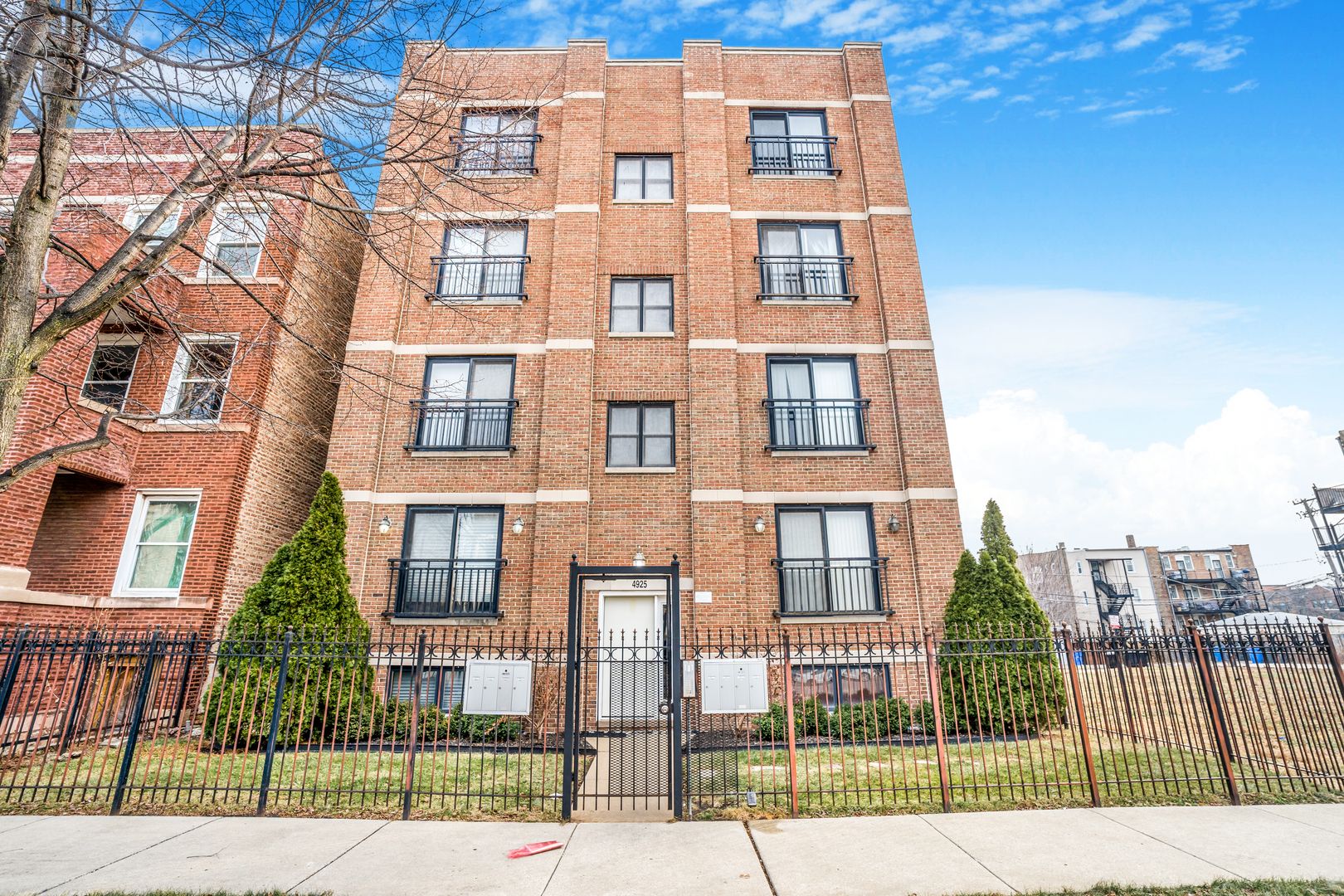 4925 S Forrestville Avenue #3S — Chicago, IL 60615