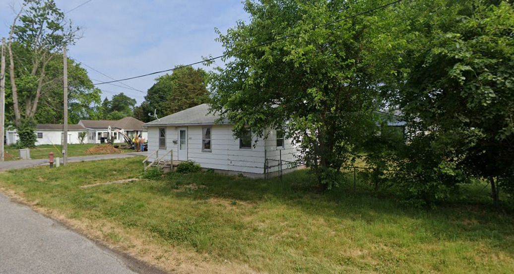 330 W AVENUE G, Lewistown, IL 61542