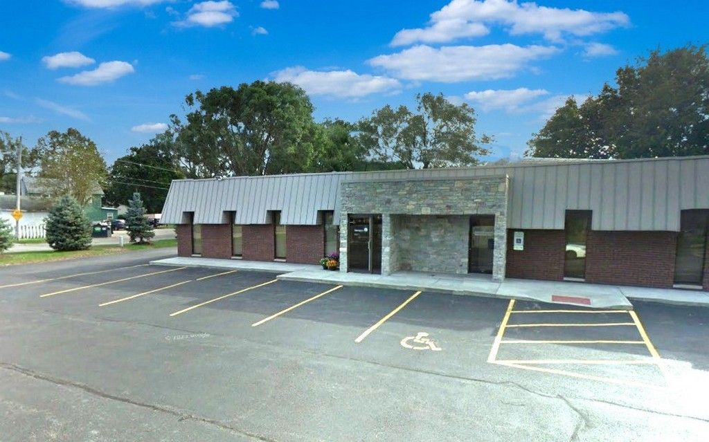 521 Devonshire Lane #B — Crystal Lake, IL 60014