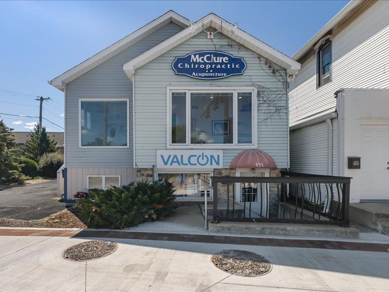 111 W Railroad Avenue NW — Bartlett, IL 60103