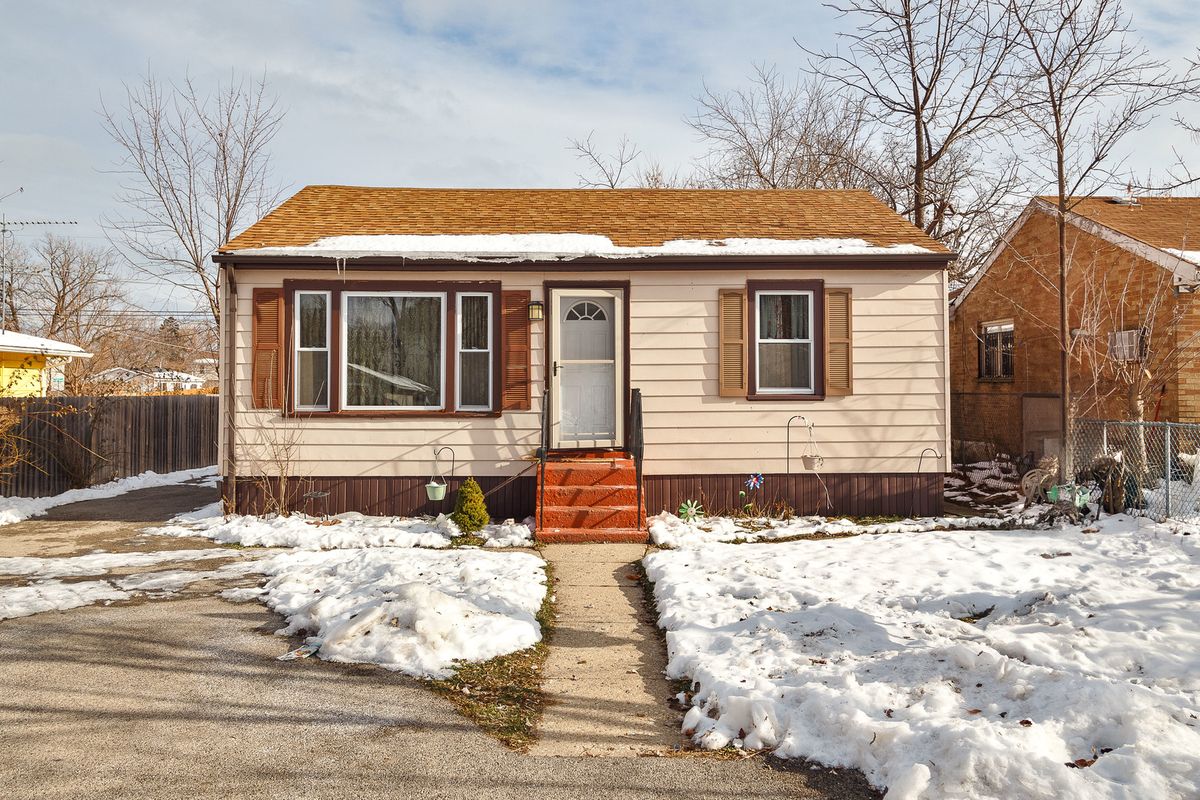 2303 Dickey Avenue, North Chicago, IL 60064