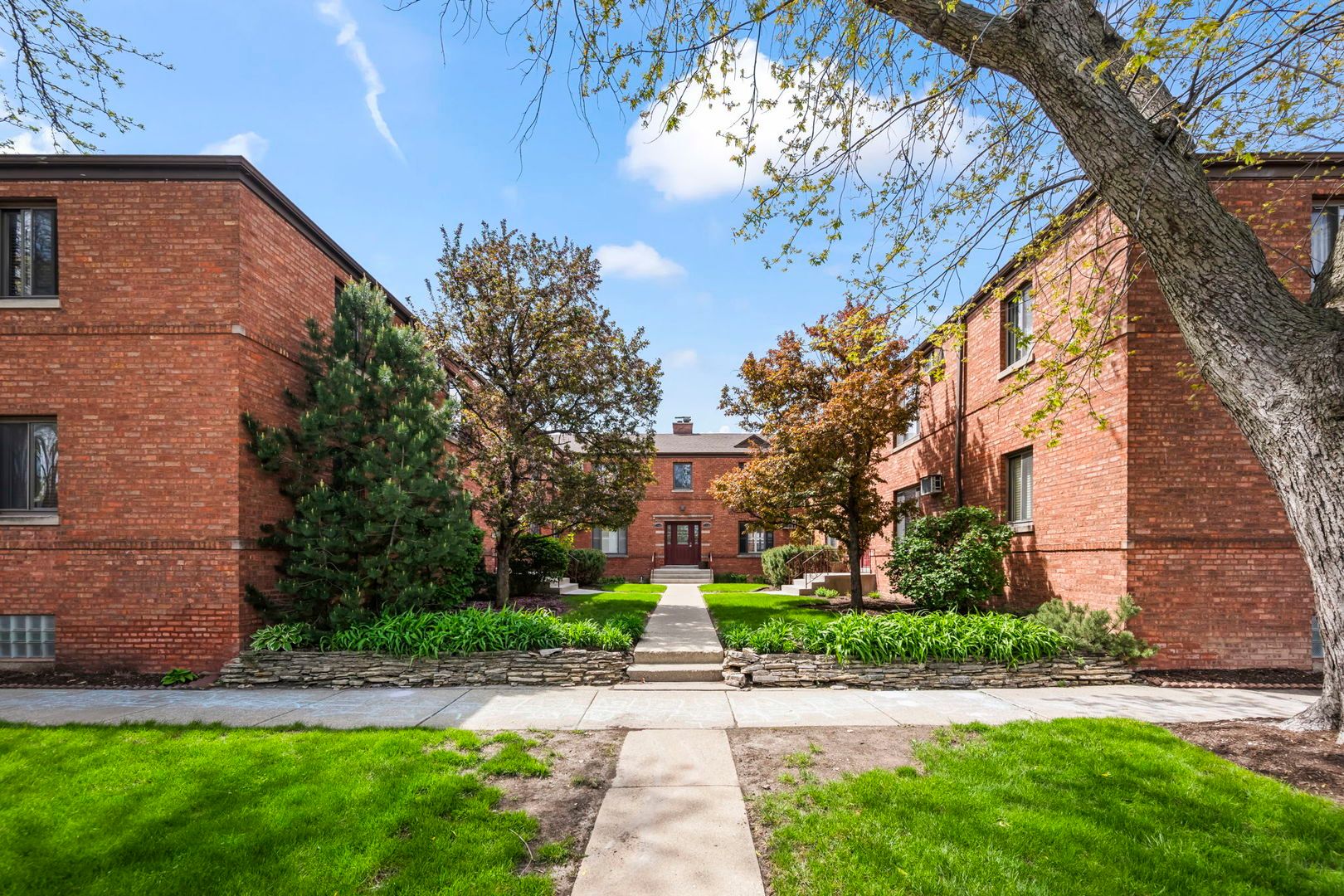 1546 Ashland Avenue #1 — River Forest, IL 60305