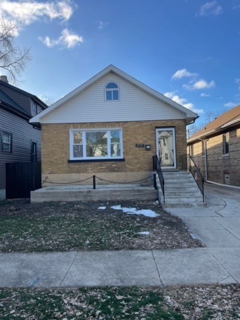 2529 Cochran Street, Blue Island, IL 60406