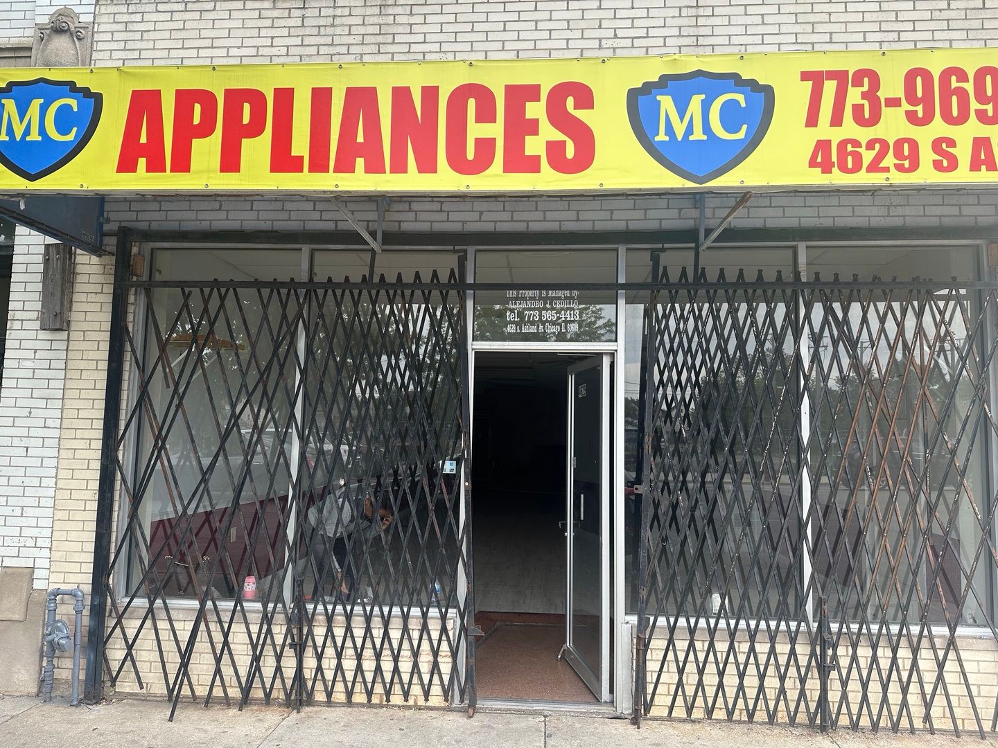 4629 S Ashland Avenue — Chicago, IL 60609