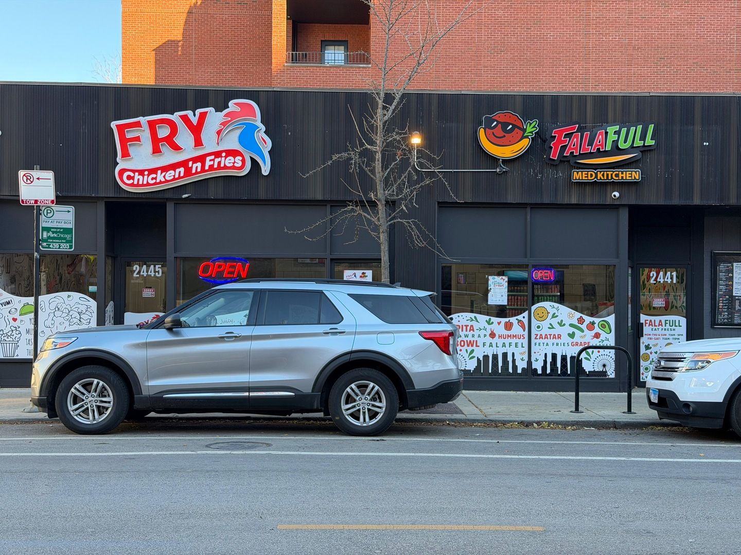 2441 N Clark Street — Chicago, IL 60614