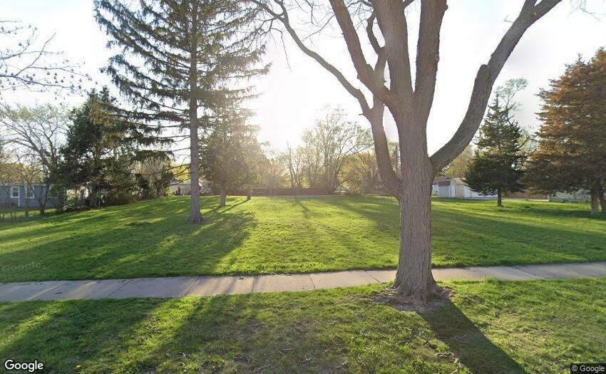 1129 Talma Street — Aurora, IL 60505