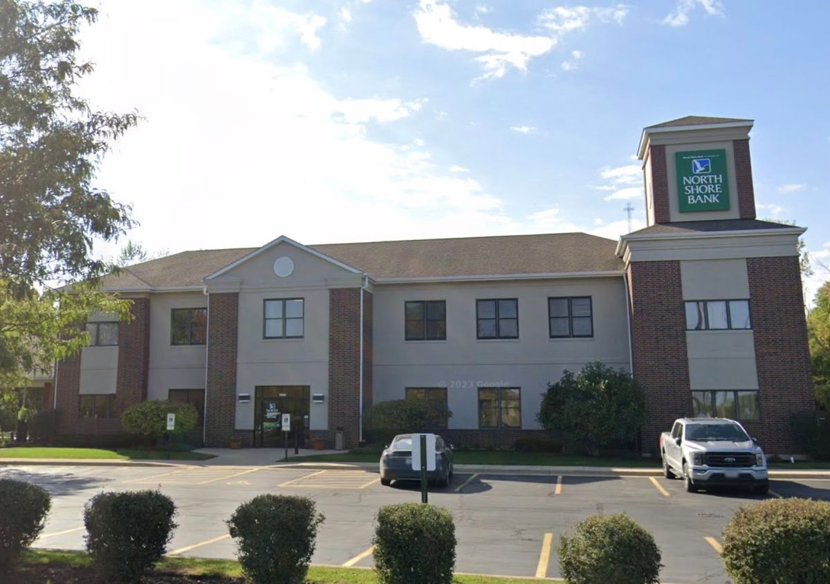 1689 Curran Road, McHenry, IL 60050