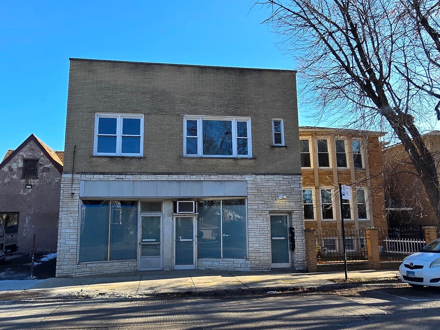 3051 N Austin Avenue #1R — Chicago, IL 60634