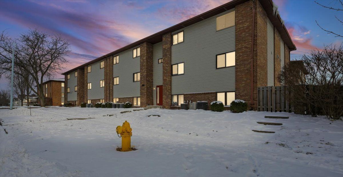 1916 Tracy Drive, Bloomington, IL 61704