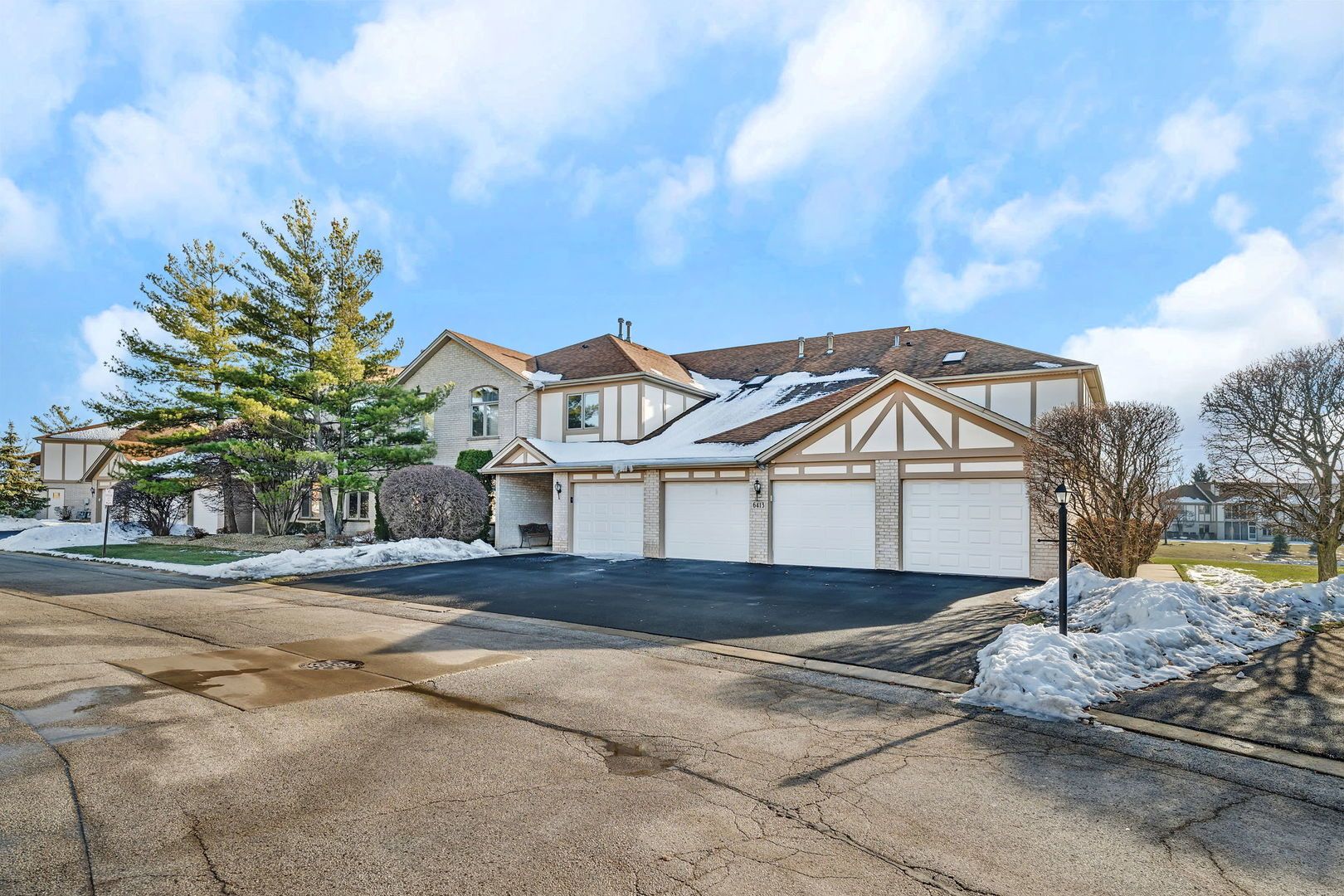 6413 Pine Trail Lane #2 — Tinley Park, IL 60477