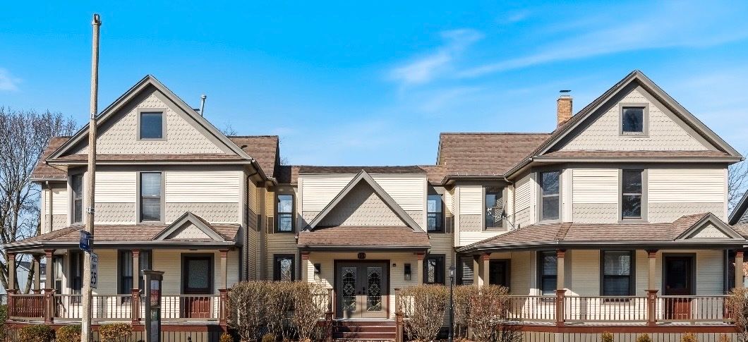 121 Washington Street, Naperville, IL 60540