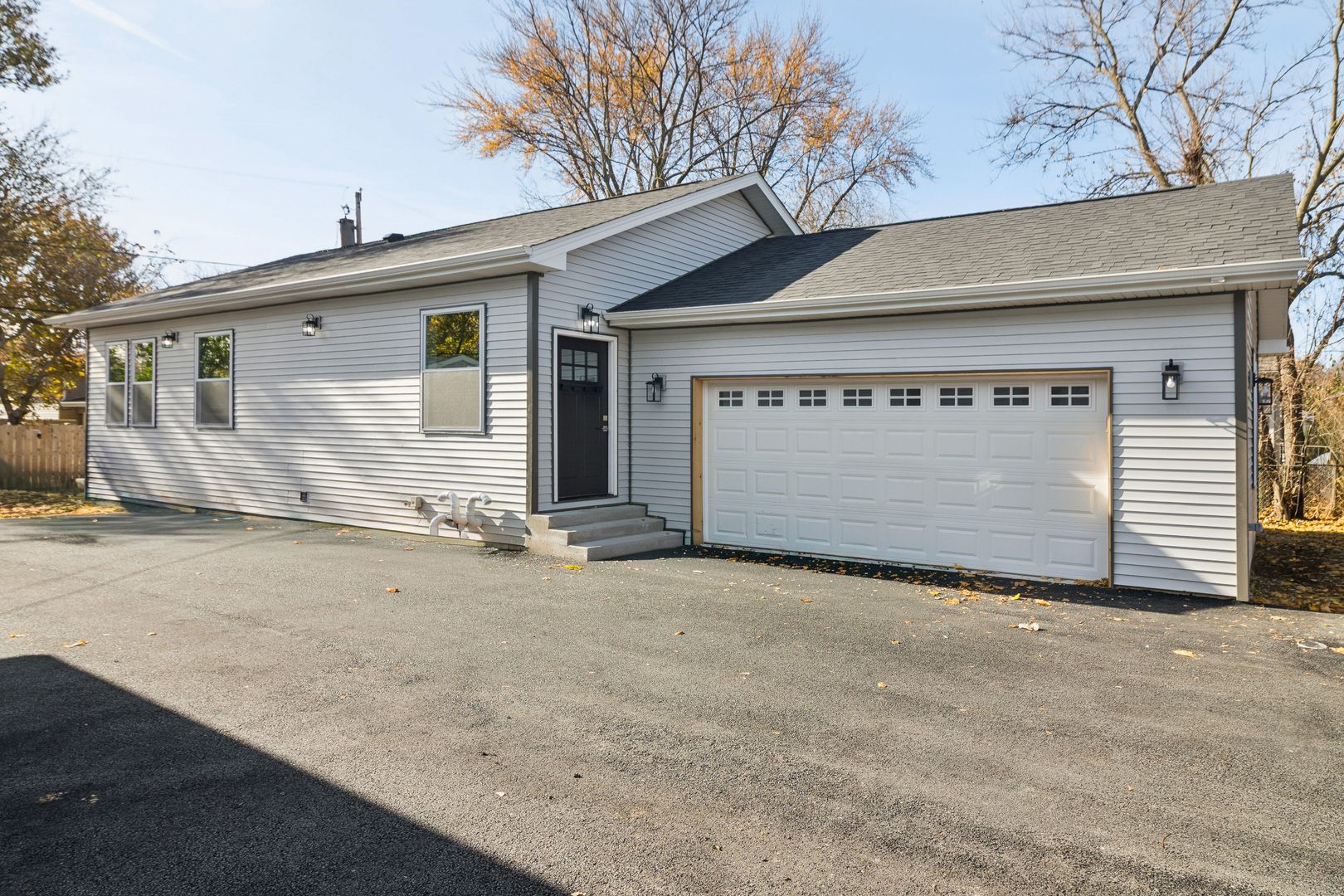 302 Hughes Avenue — Lockport, IL 60441