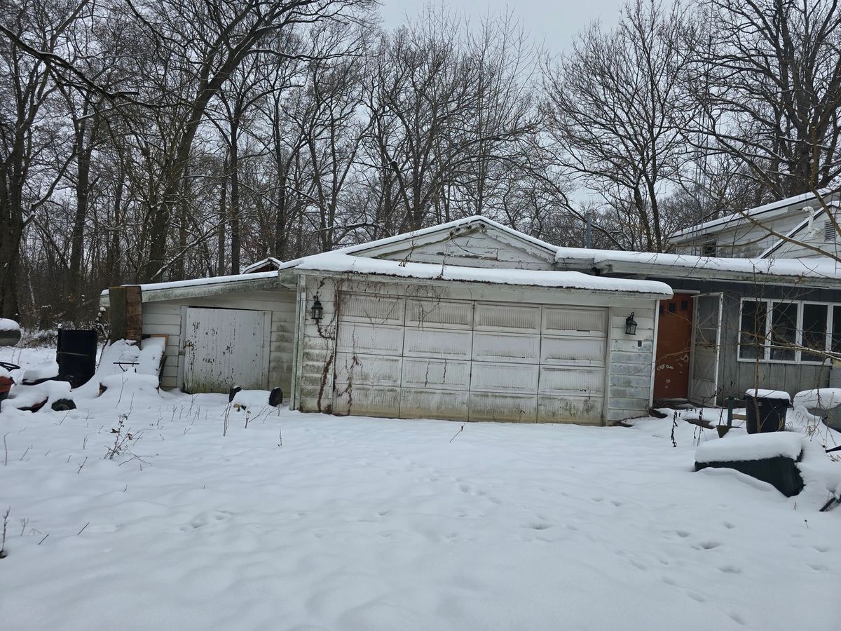 3100 17060 Road, Momence, IL 60954