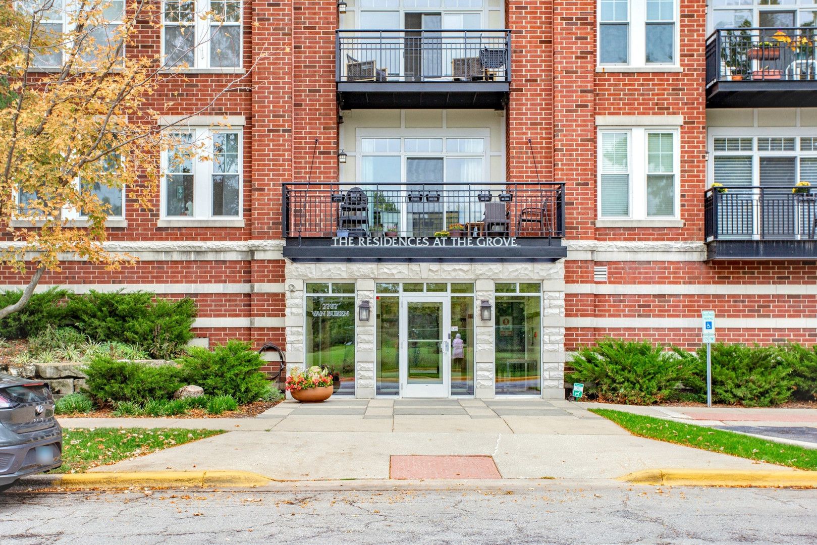 7757 Van Buren Street #511 — Forest Park, IL 60130
