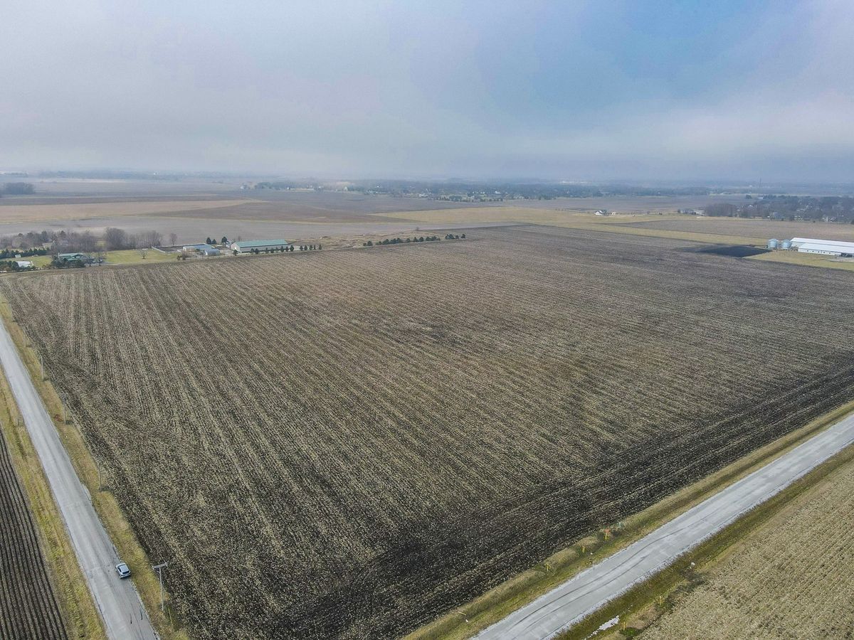 24700 S 12000 W Rd, Manhattan, IL 60442