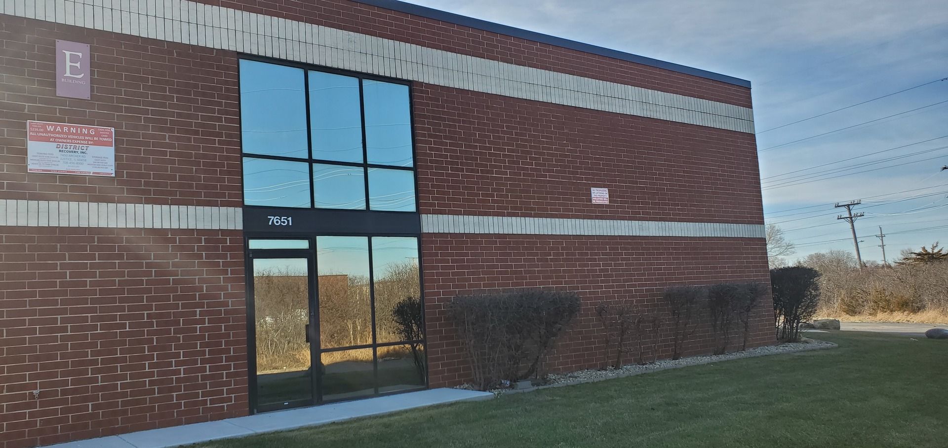 7651 W 100th Place — Bridgeview, IL 60455