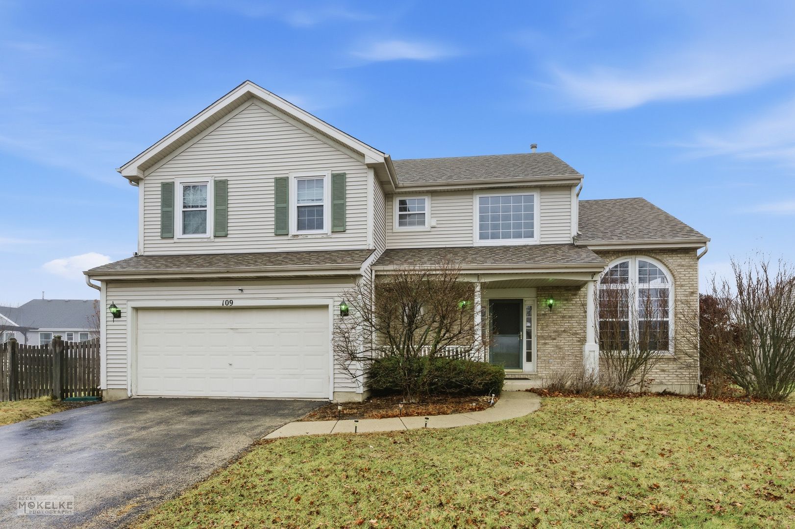 109 Old Post Road — Oswego, IL 60543