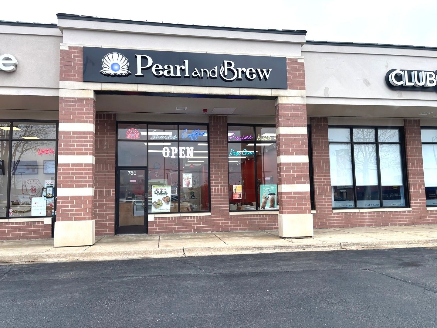 780 E Dundee Road — Palatine, IL 60074