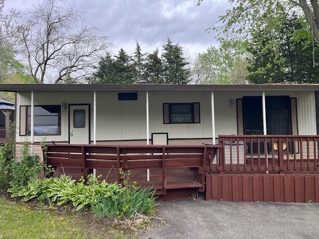 2795 28th Lot 23 Road, Seneca, IL 61360