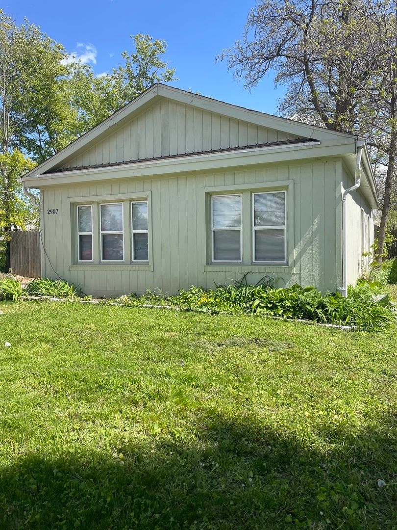 2907 Il Route 120 Road, McHenry, IL 60051