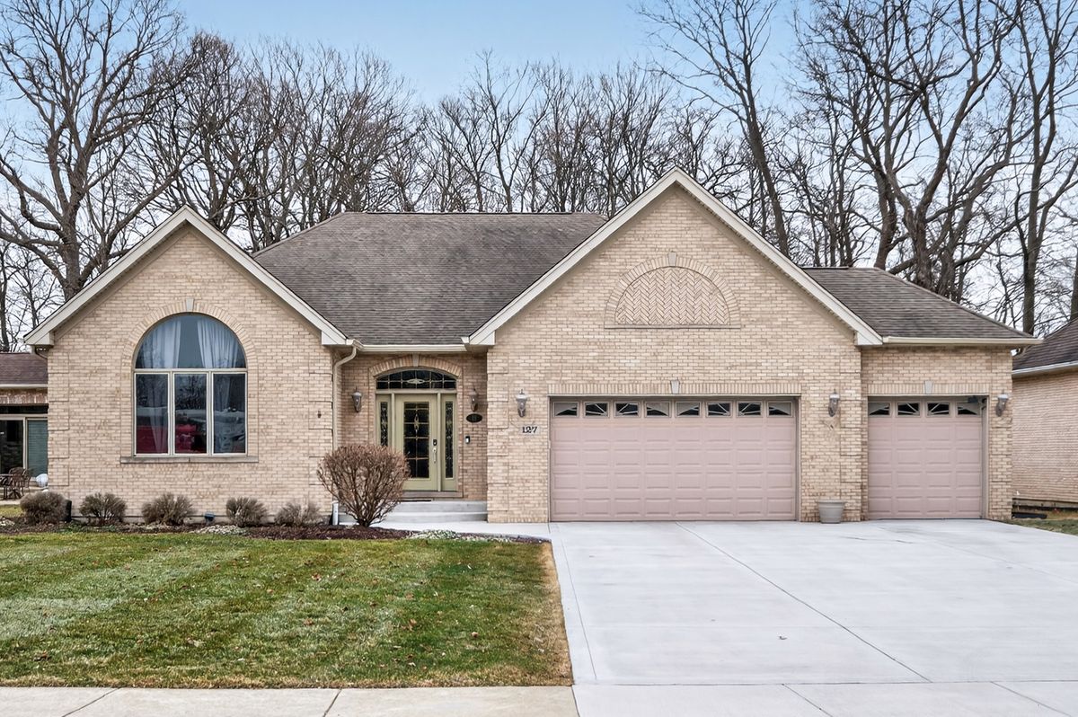 127 Rose Drive, Bloomingdale, IL 60108