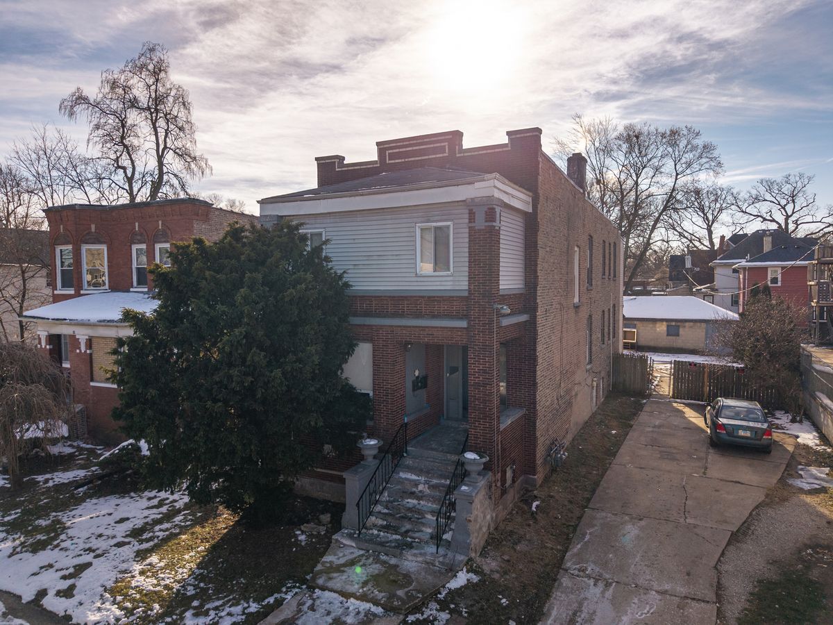 98 15th Street, Chicago Heights, IL 60411