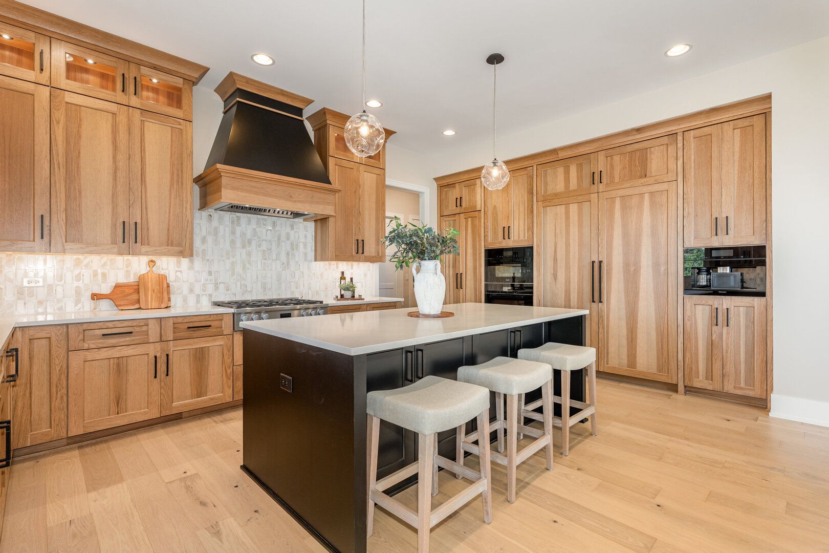 12021 S Stallion Drive — Plainfield, IL 60585