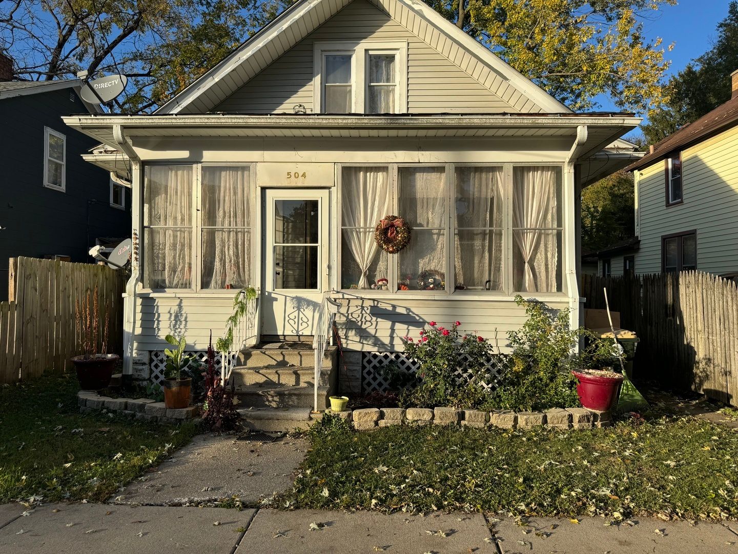 504 5th Avenue — Aurora, IL 60505