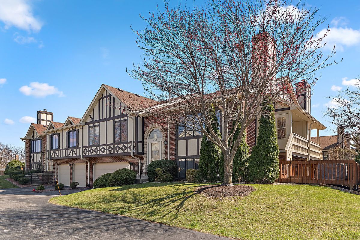 17565 Windsor Parkway, Tinley Park, IL 60487