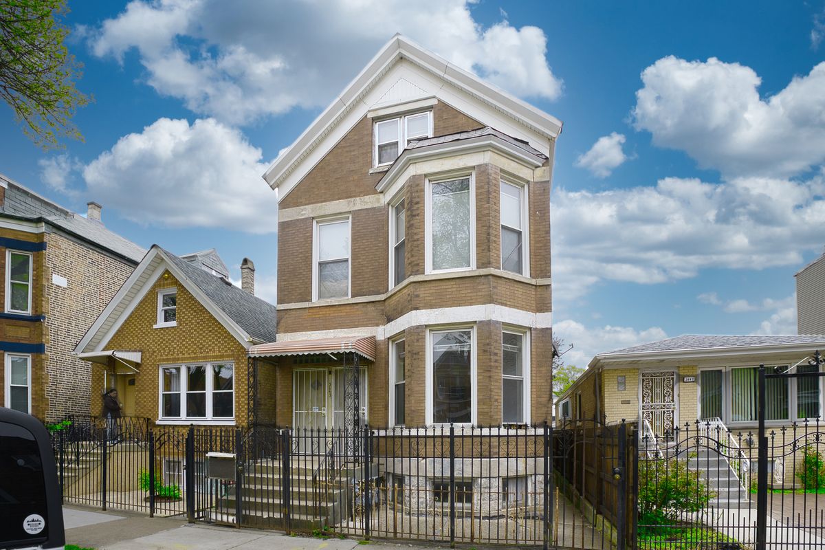 3645 Wood Street, Chicago, IL 60609